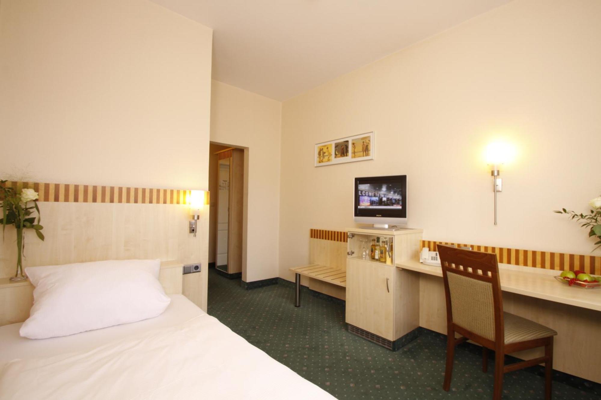 Hotel Kaiserhof Wesel Wesel  Bagian luar foto